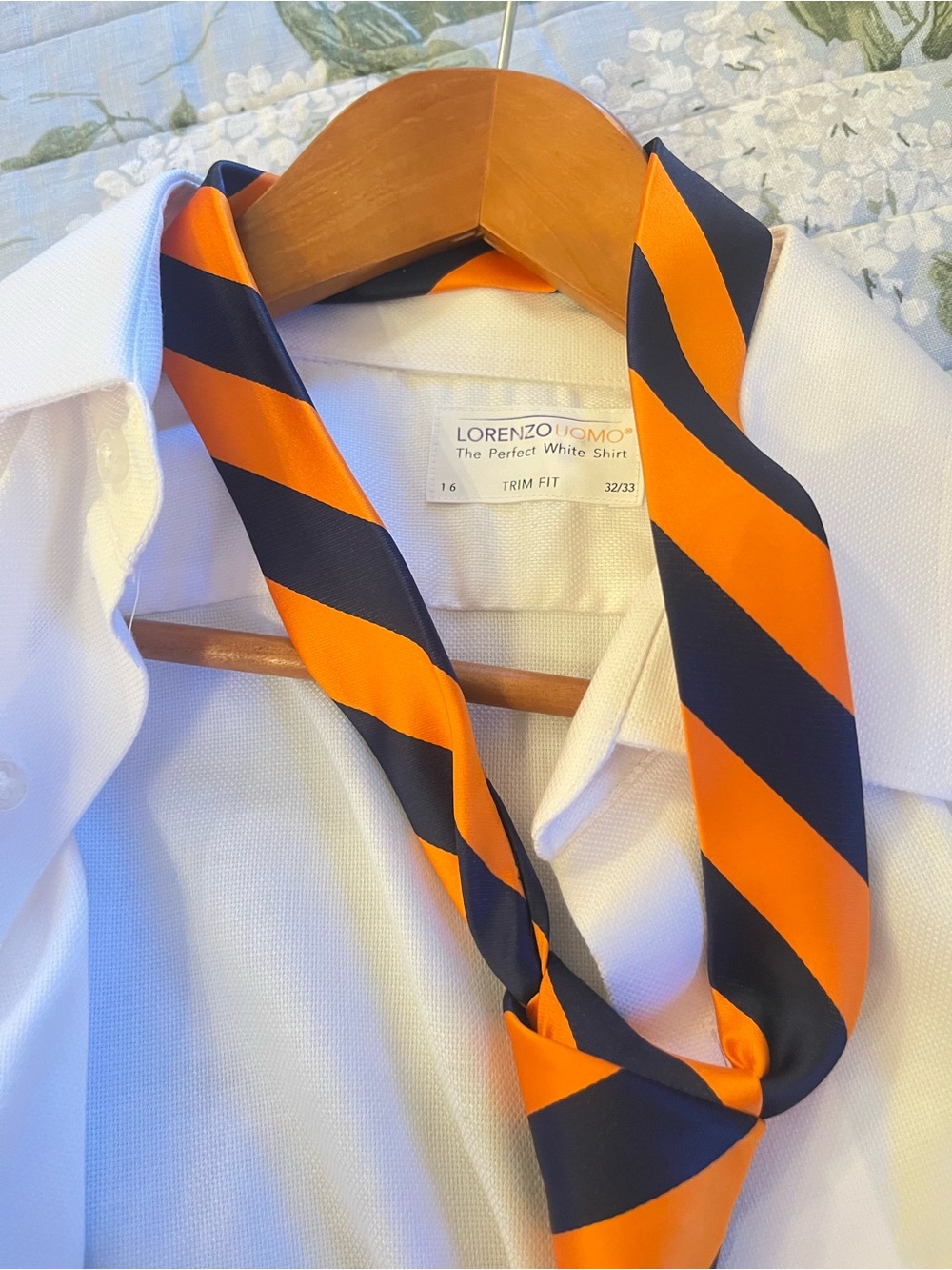 Lorenzo Uomo White Shirt with Orange & Navy Stripe Tie with tie included size 16